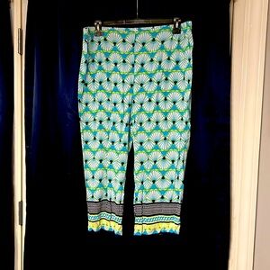 Crown and Ivy Capri Pants